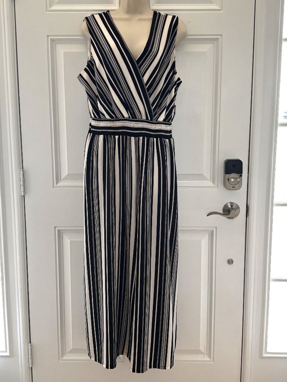 Black/White Striped 1pc by APT 9
